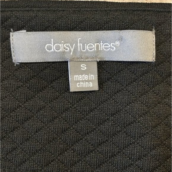 Women's Daisy Fuentes Black Quilted Texture 3/4 Sleeve Dress Size Small - Picture 4 of 9